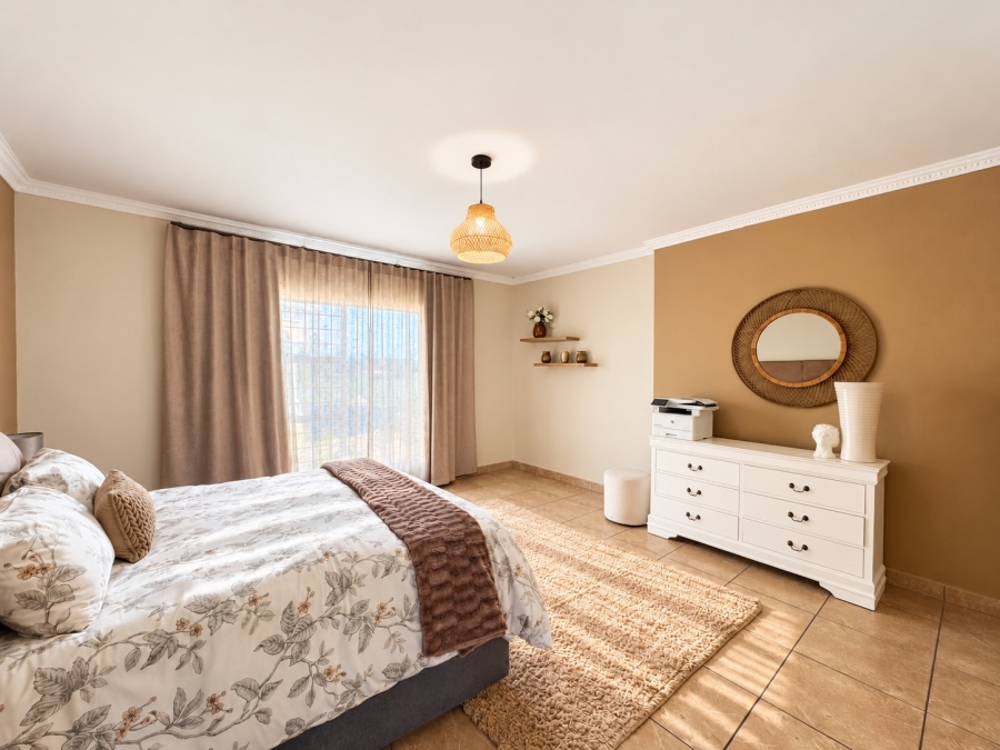 4 Bedroom Property for Sale in Sunair Park Gauteng