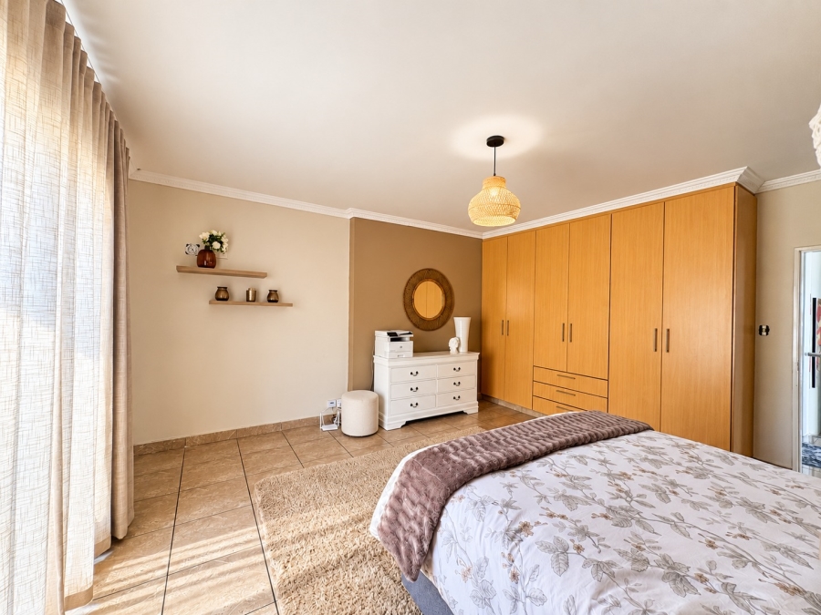 4 Bedroom Property for Sale in Sunair Park Gauteng