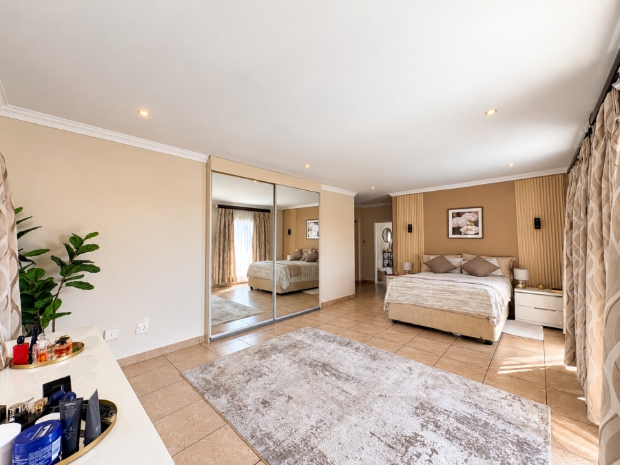 4 Bedroom Property for Sale in Sunair Park Gauteng