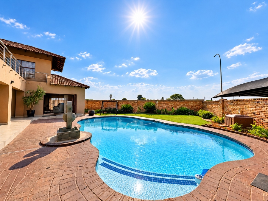 4 Bedroom Property for Sale in Sunair Park Gauteng