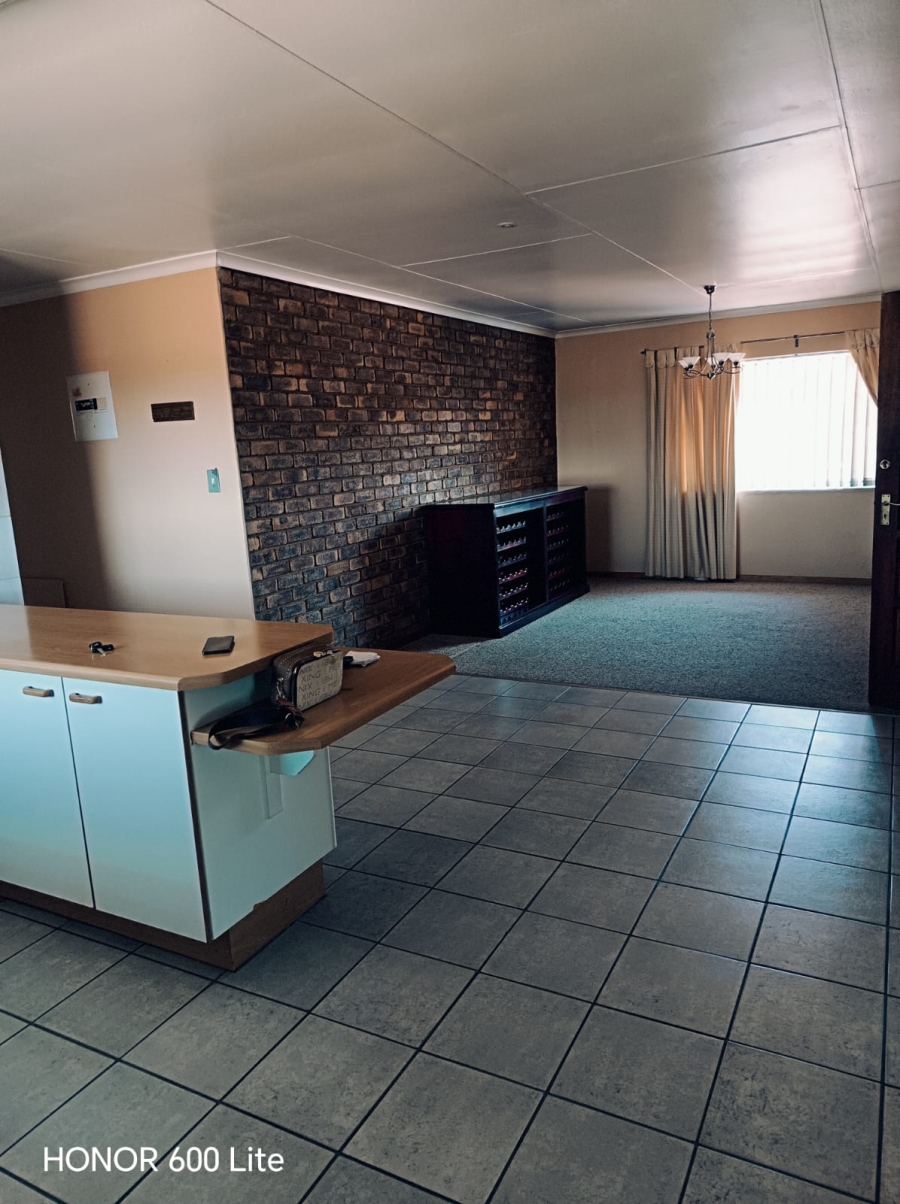 3 Bedroom Property for Sale in Terenure Gauteng