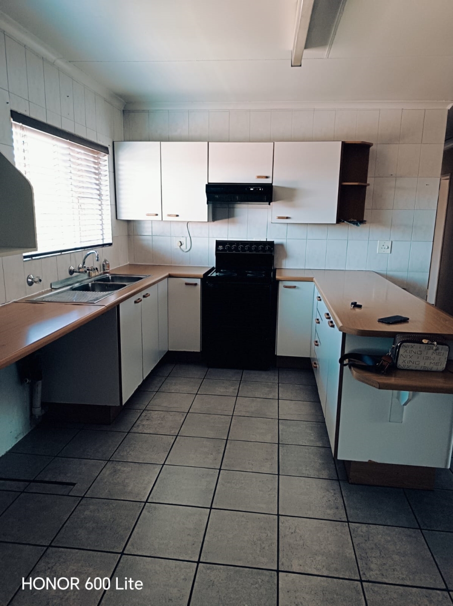 3 Bedroom Property for Sale in Terenure Gauteng