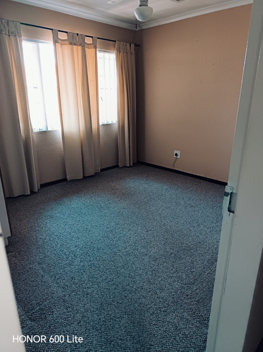 3 Bedroom Property for Sale in Terenure Gauteng