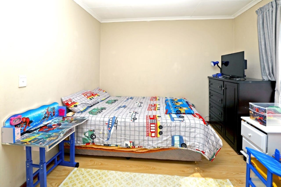 3 Bedroom Property for Sale in Honeypark Gauteng
