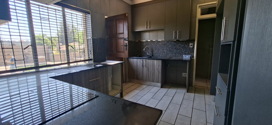 3 Bedroom Property for Sale in Wentworth Park Gauteng