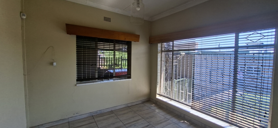 3 Bedroom Property for Sale in Wentworth Park Gauteng