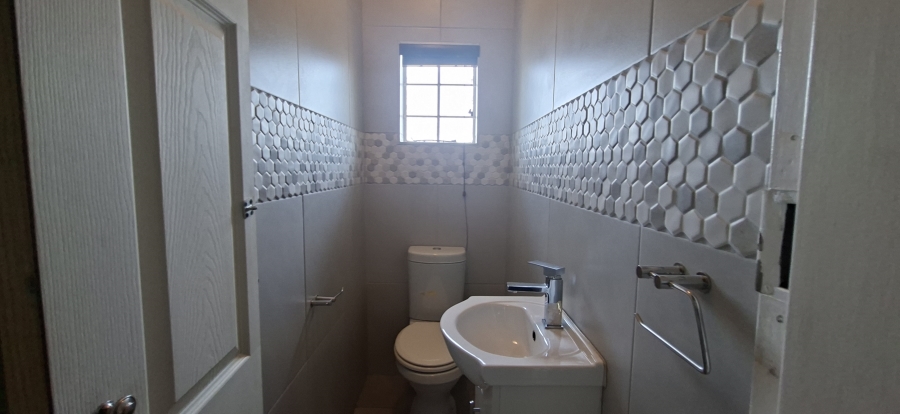 3 Bedroom Property for Sale in Wentworth Park Gauteng