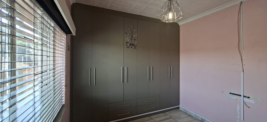 3 Bedroom Property for Sale in Wentworth Park Gauteng