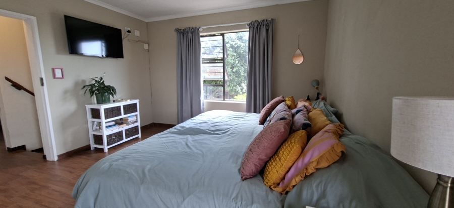 3 Bedroom Property for Sale in Sugar Bush Estate Gauteng