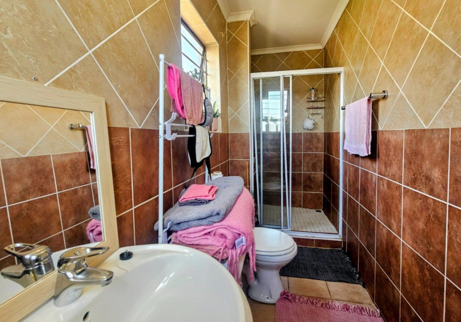 3 Bedroom Property for Sale in Sugar Bush Estate Gauteng