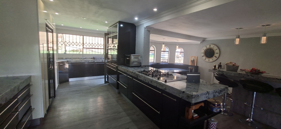 5 Bedroom Property for Sale in Noordheuwel Gauteng