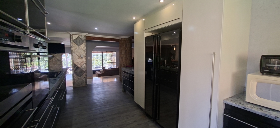 5 Bedroom Property for Sale in Noordheuwel Gauteng