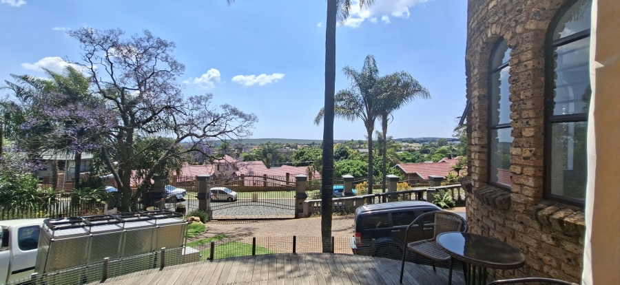 5 Bedroom Property for Sale in Noordheuwel Gauteng