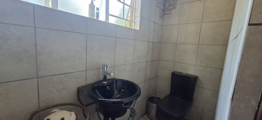 5 Bedroom Property for Sale in Noordheuwel Gauteng