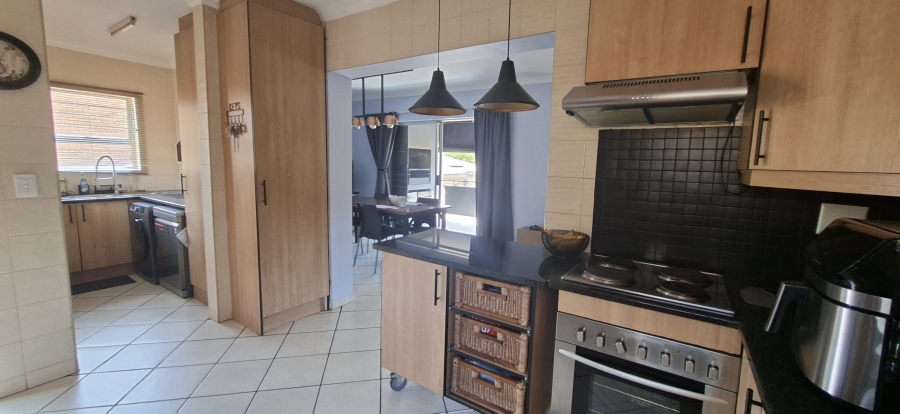 3 Bedroom Property for Sale in Noordheuwel Gauteng