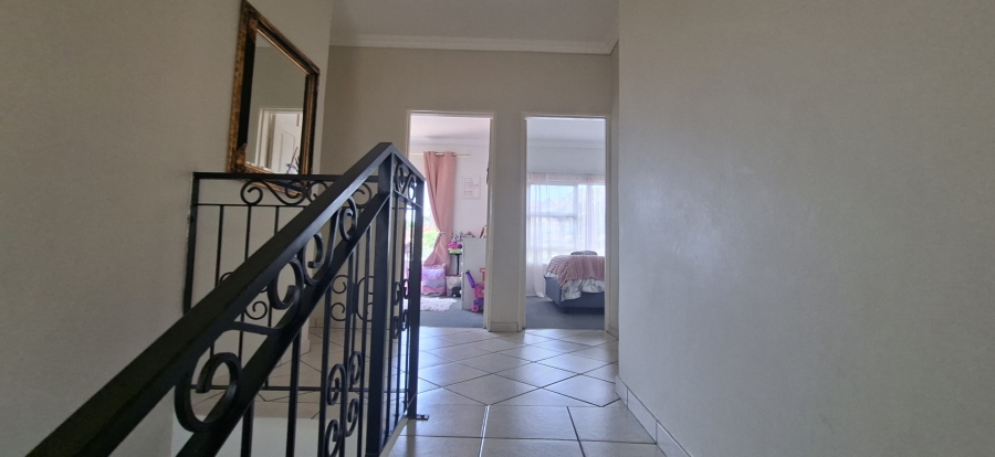 3 Bedroom Property for Sale in Noordheuwel Gauteng