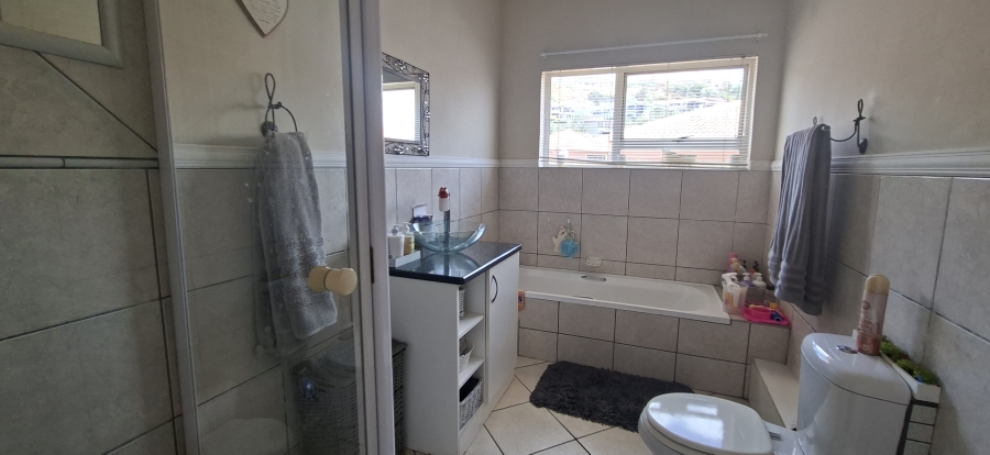 3 Bedroom Property for Sale in Noordheuwel Gauteng