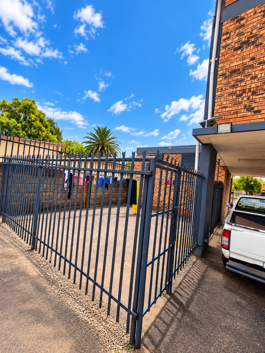 2 Bedroom Property for Sale in Pretoria West Gauteng