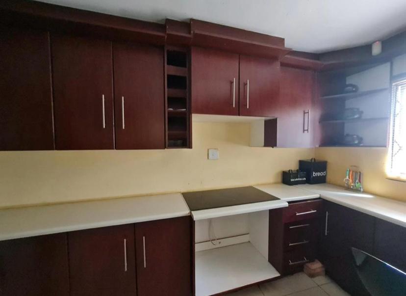 7 Bedroom Property for Sale in Klippoortje Gauteng