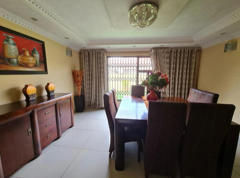 7 Bedroom Property for Sale in Klippoortje Gauteng