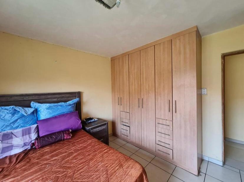 7 Bedroom Property for Sale in Klippoortje Gauteng