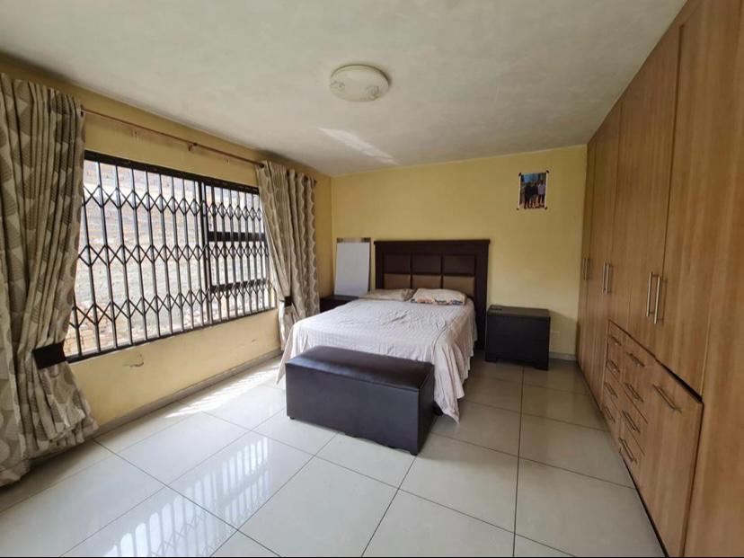 7 Bedroom Property for Sale in Klippoortje Gauteng