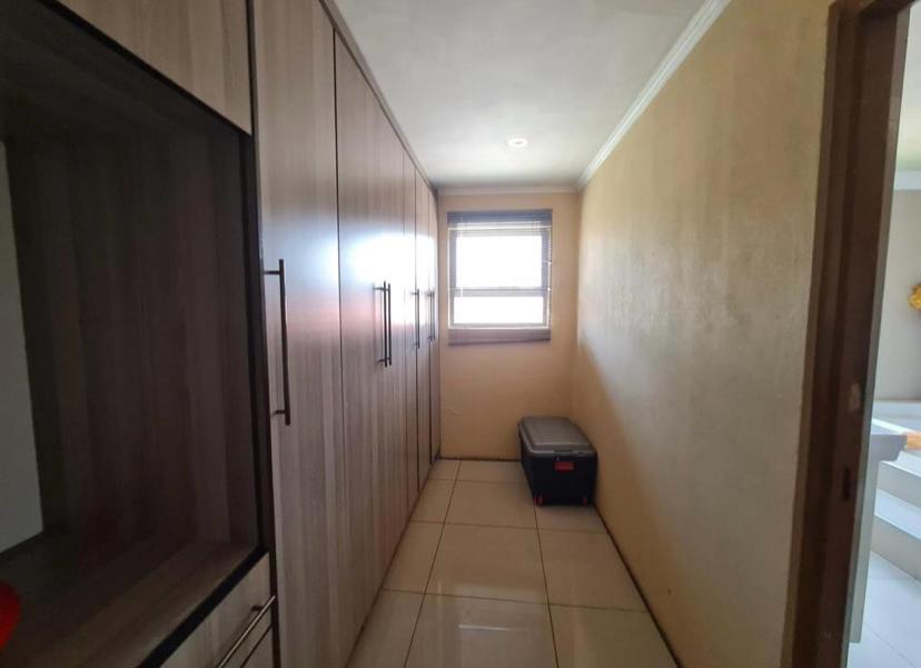 7 Bedroom Property for Sale in Klippoortje Gauteng