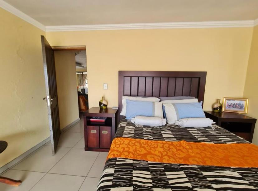 7 Bedroom Property for Sale in Klippoortje Gauteng