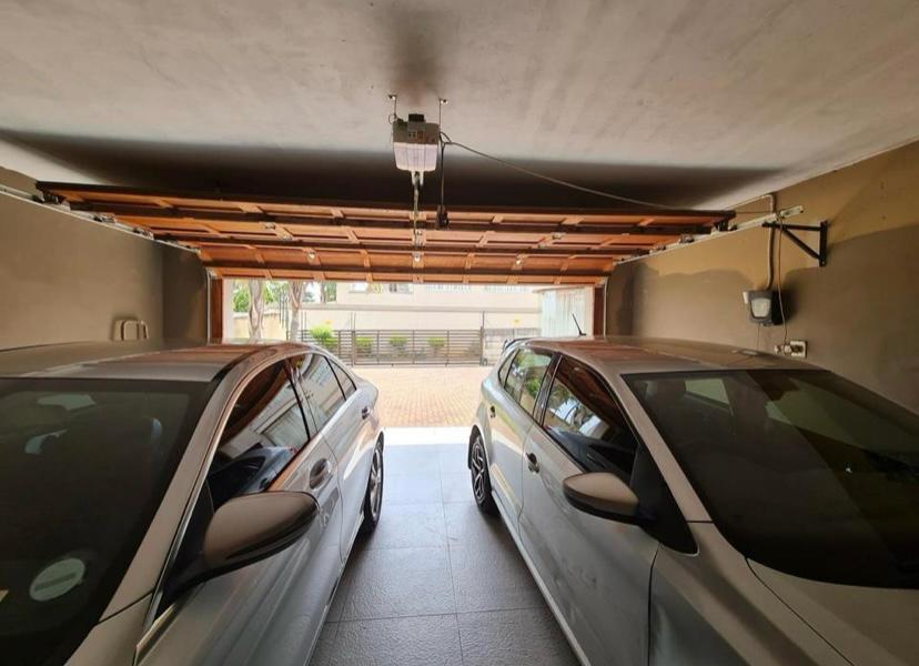 7 Bedroom Property for Sale in Klippoortje Gauteng