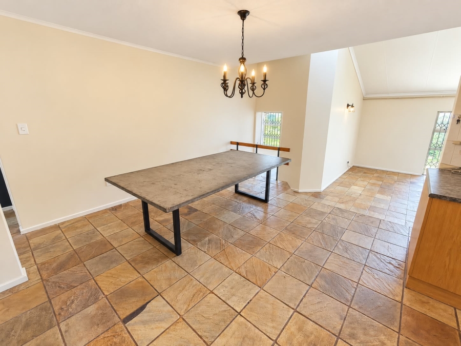 3 Bedroom Property for Sale in La Montagne Gauteng