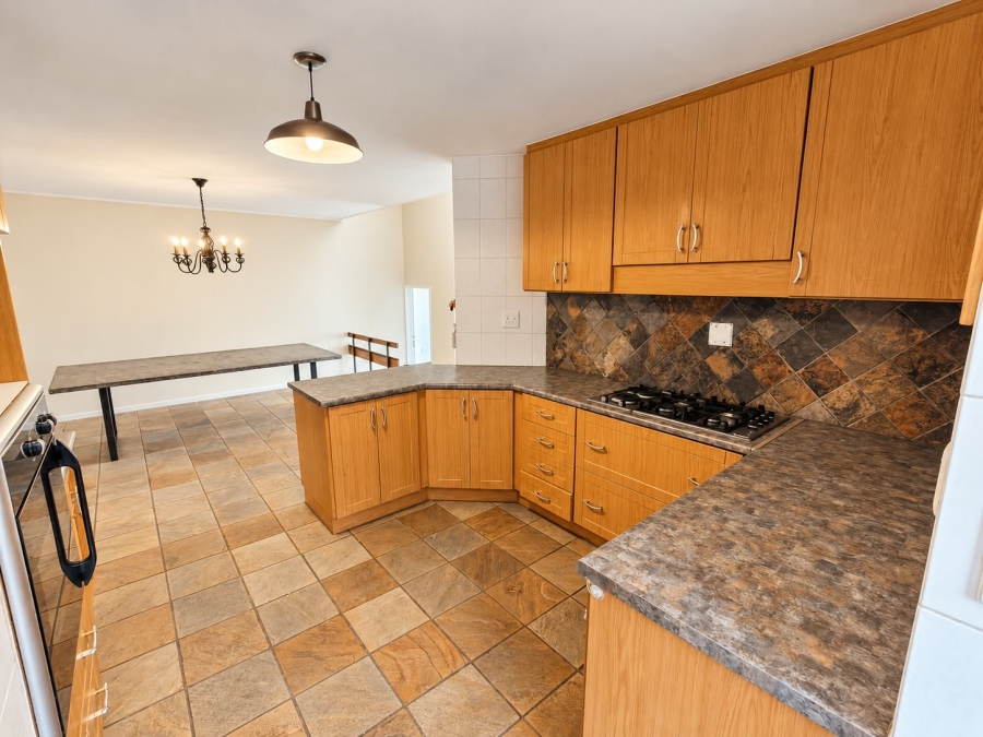 3 Bedroom Property for Sale in La Montagne Gauteng