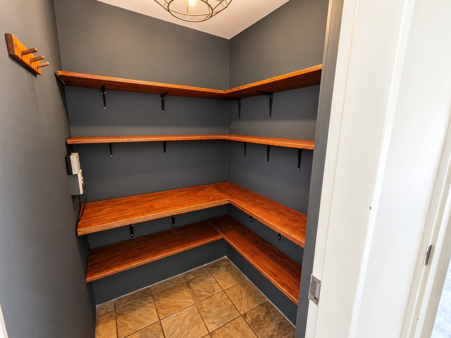 3 Bedroom Property for Sale in La Montagne Gauteng