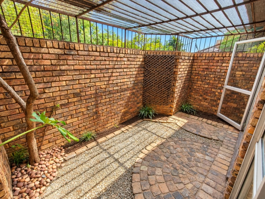 3 Bedroom Property for Sale in La Montagne Gauteng