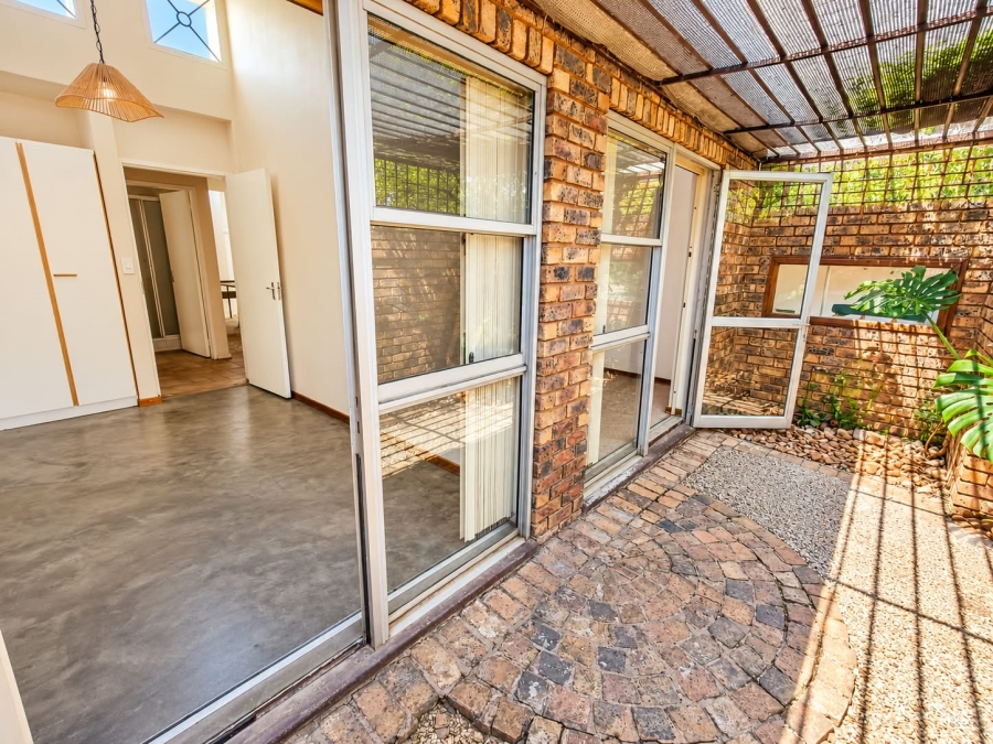 3 Bedroom Property for Sale in La Montagne Gauteng