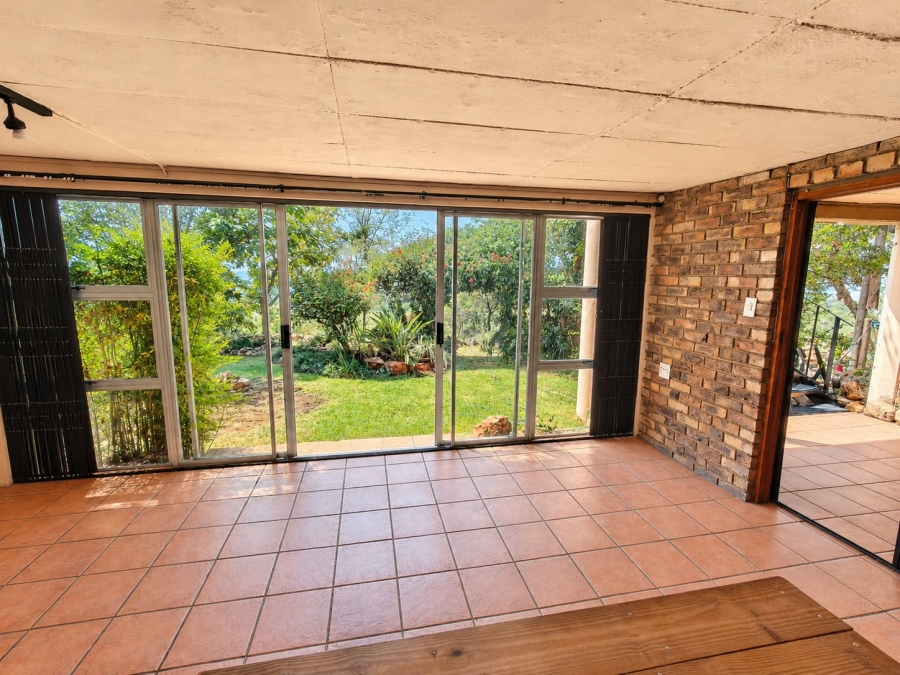 3 Bedroom Property for Sale in La Montagne Gauteng