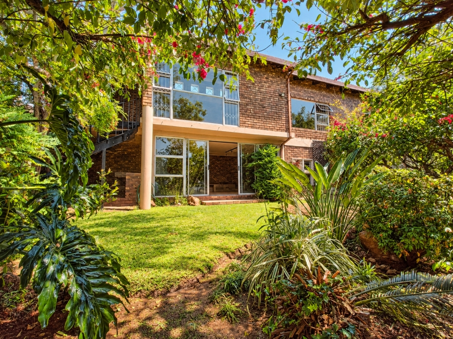 3 Bedroom Property for Sale in La Montagne Gauteng