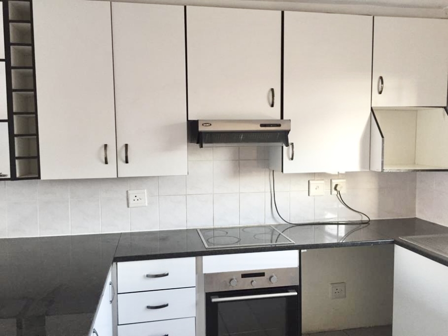 To Let 3 Bedroom Property for Rent in Vorna Valley Gauteng