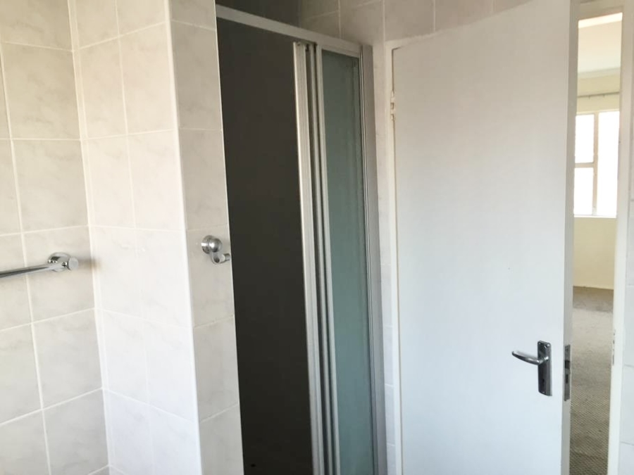 To Let 3 Bedroom Property for Rent in Vorna Valley Gauteng