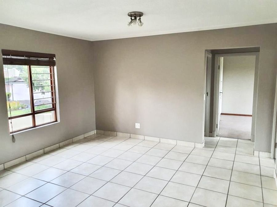 To Let 2 Bedroom Property for Rent in Fourways Gauteng
