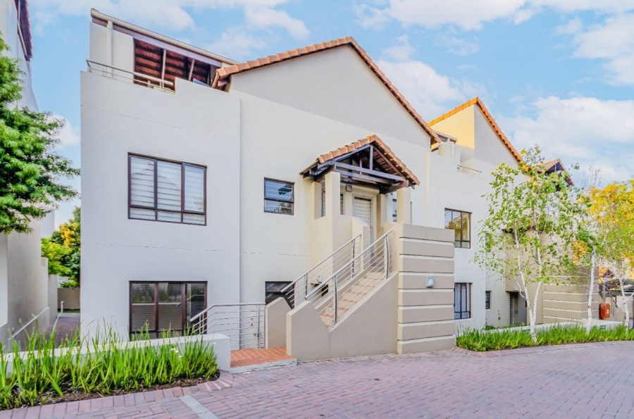 To Let 2 Bedroom Property for Rent in Fourways Gauteng