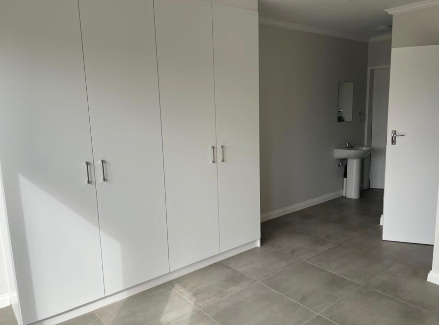 To Let 3 Bedroom Property for Rent in Denneoord Gauteng