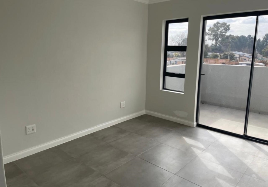 To Let 3 Bedroom Property for Rent in Denneoord Gauteng