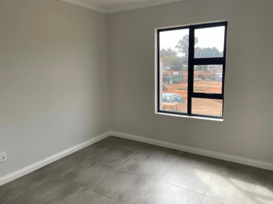 To Let 3 Bedroom Property for Rent in Denneoord Gauteng