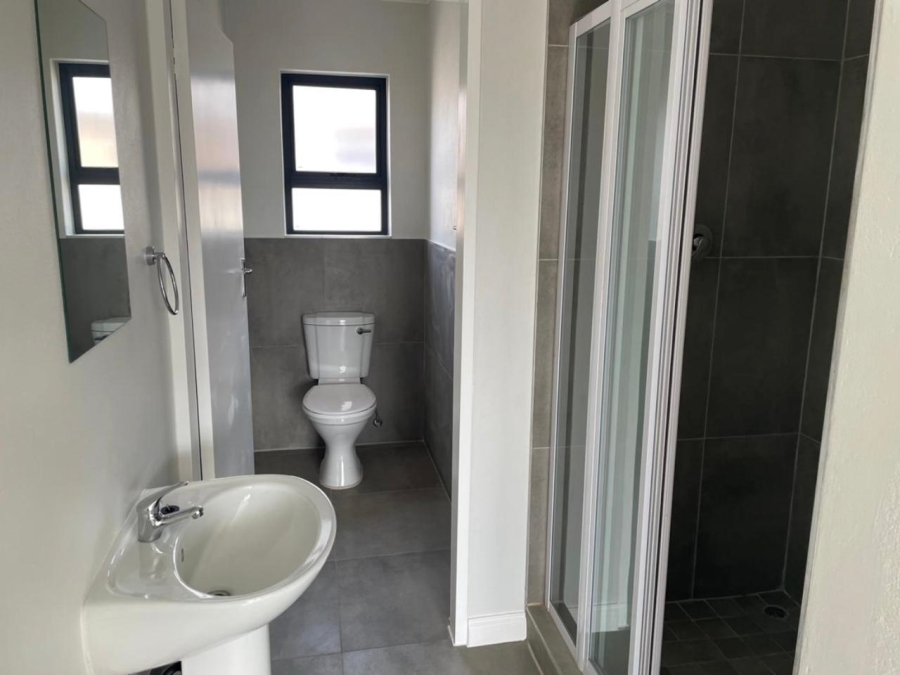 To Let 3 Bedroom Property for Rent in Denneoord Gauteng