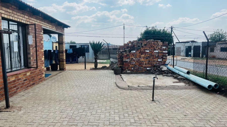 3 Bedroom Property for Sale in Kingsway Gauteng