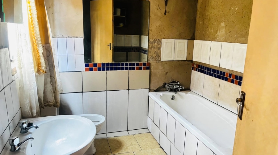3 Bedroom Property for Sale in Kingsway Gauteng