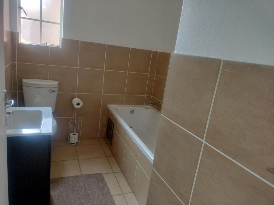 3 Bedroom Property for Sale in Erand Gardens Gauteng
