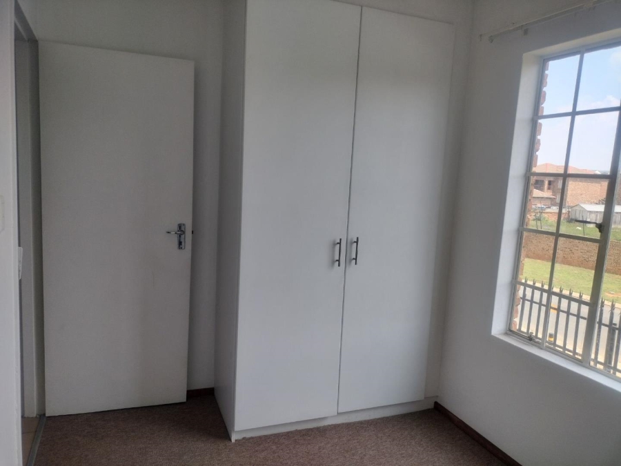 3 Bedroom Property for Sale in Erand Gardens Gauteng
