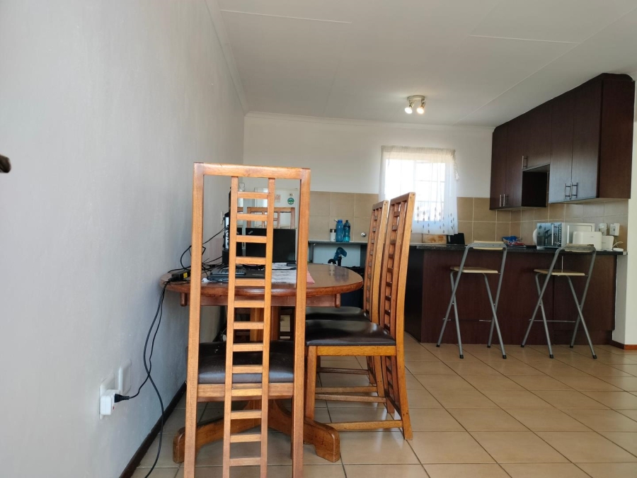 3 Bedroom Property for Sale in Erand Gardens Gauteng