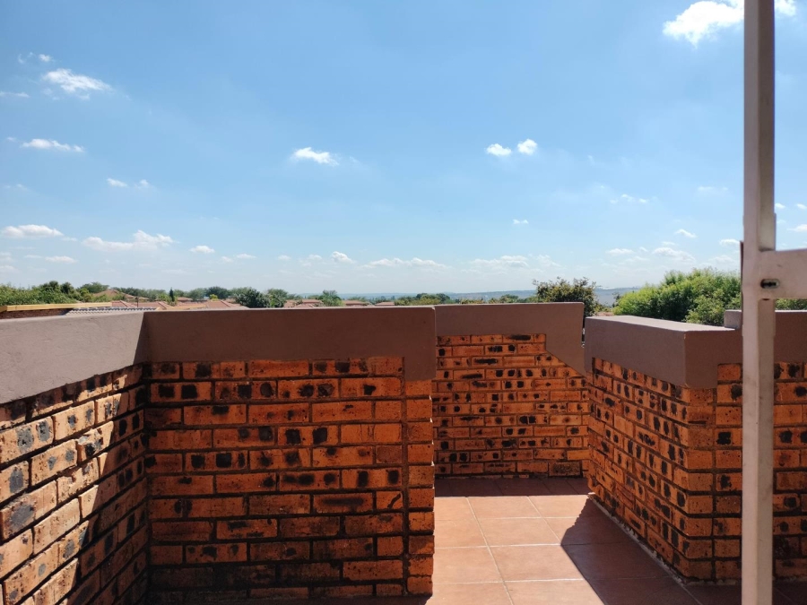 3 Bedroom Property for Sale in Erand Gardens Gauteng
